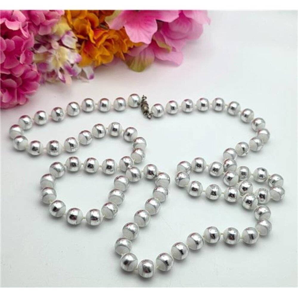 Vintage 36 Inch White Silver Beaded Necklace Silver Tone Barrel Clasp Statement